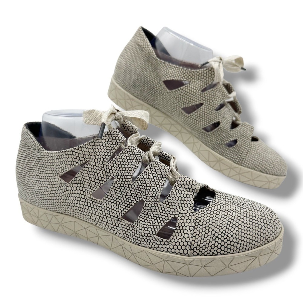 BeautiFeel Women's Lace Up Wedge Sneakers Beige Dot Cutout Leather Size‎ 42